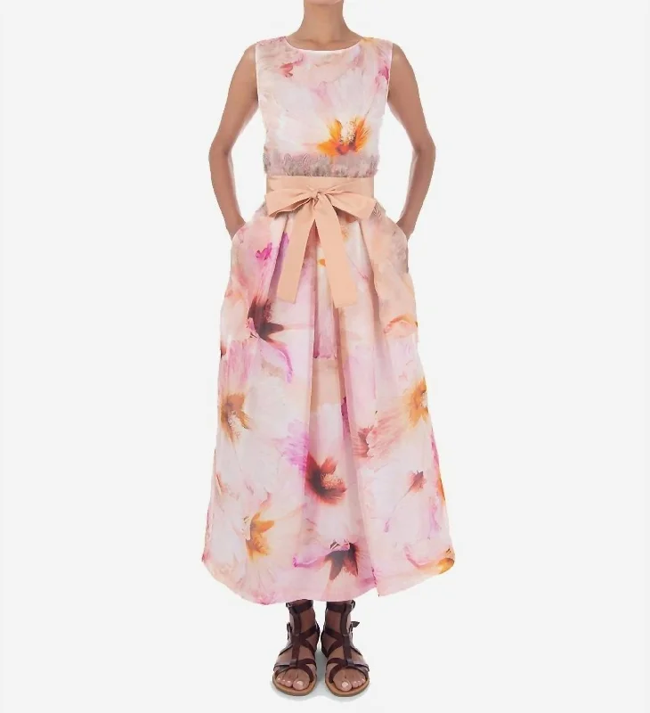 Women's Tops And Clothing Bold Silhouette Riah Flower Print Midi Dress In Pink Floral