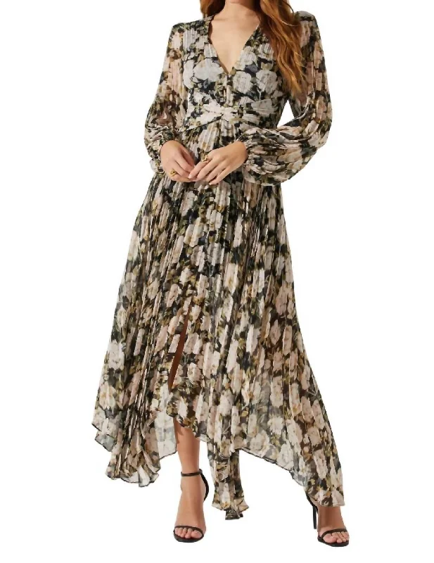 Stylish Women's Garments For Holidays Rustic Countryside Charm Look Ayana Dress In Black Floral