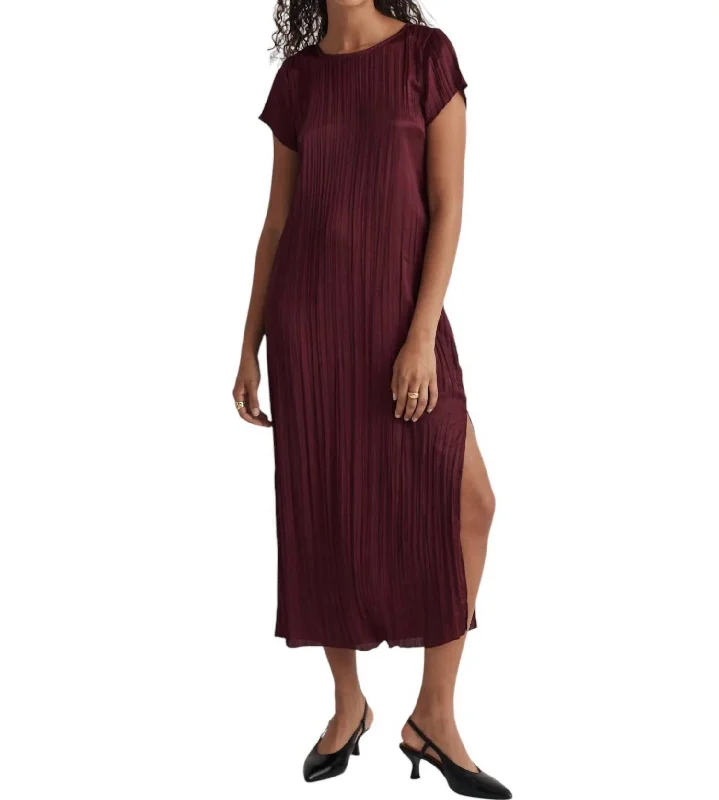 Women's Plus-Size Garments Alluring Design Short-Sleeve Slip Midi Dress In Mulberry Wine