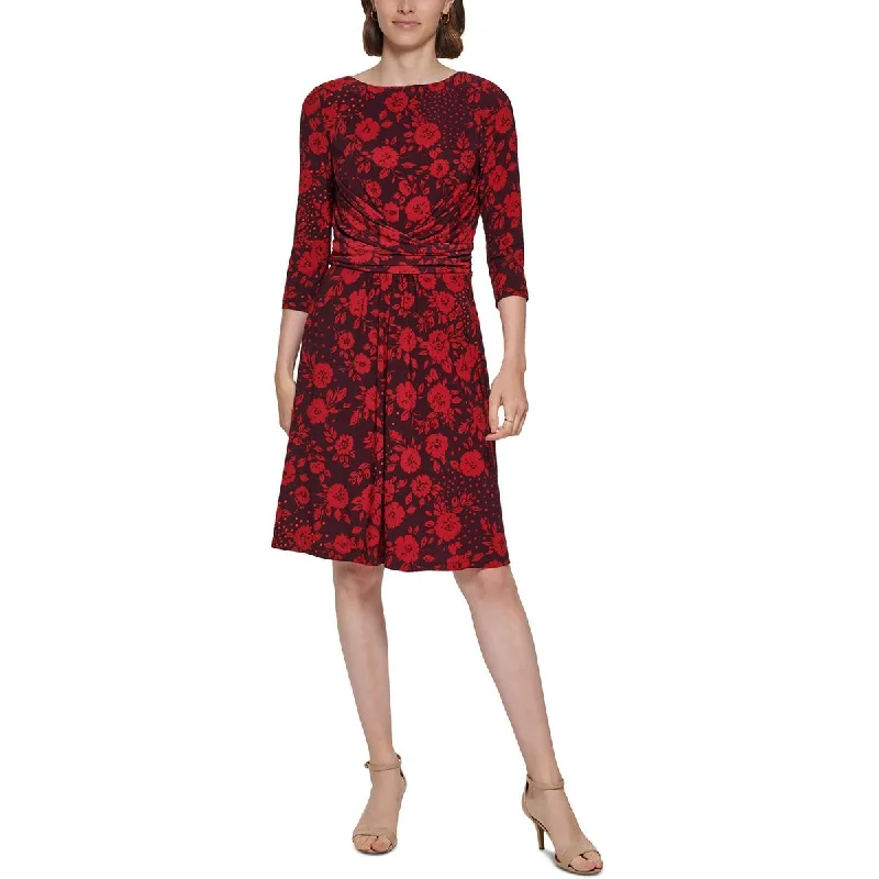 Women's Holiday Clothing Everyday Glamour Petites Womens Jersey Floral Fit & Flare Dress