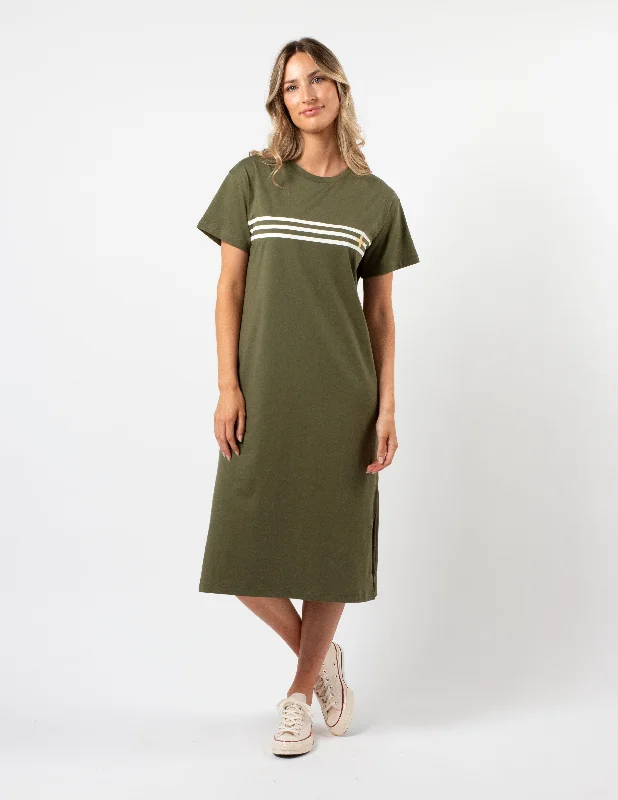 Women's Seasonal Apparel Flowing Silhouette Stella + Gemma Maxie T-Shirt Dress Khaki White