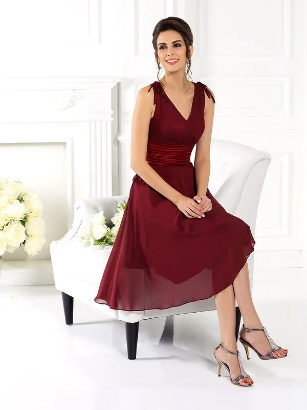 Women's Stylish Professional Garments Feminine Grace A-Line/Princess V-neck Sleeveless Short Chiffon Bridesmaid Dresses